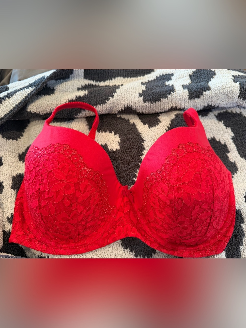 Victoria’s Secret Red Lace Push-Up Bra